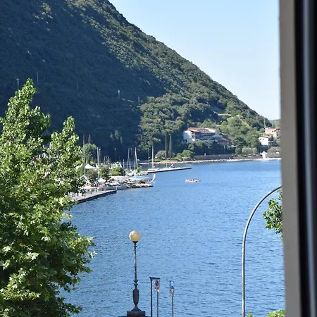 Vela Azzurra 2*